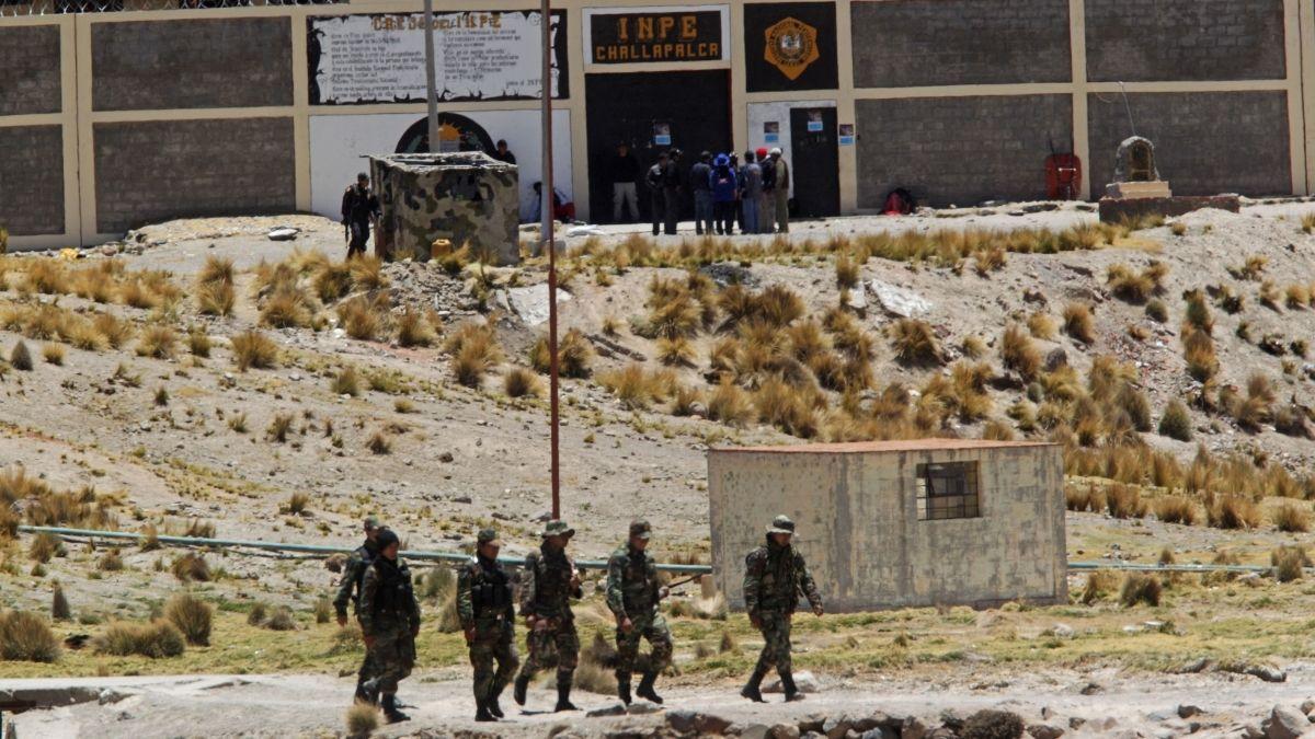 joran van der sloot life in jail inside peru challapalca prison