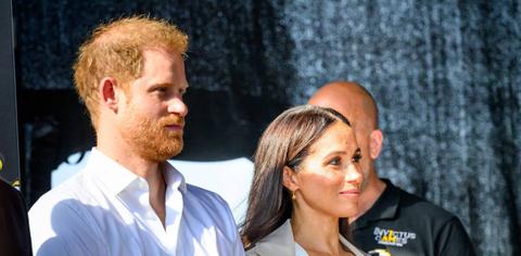 prince harry isolated lonely california helping meghan markle career