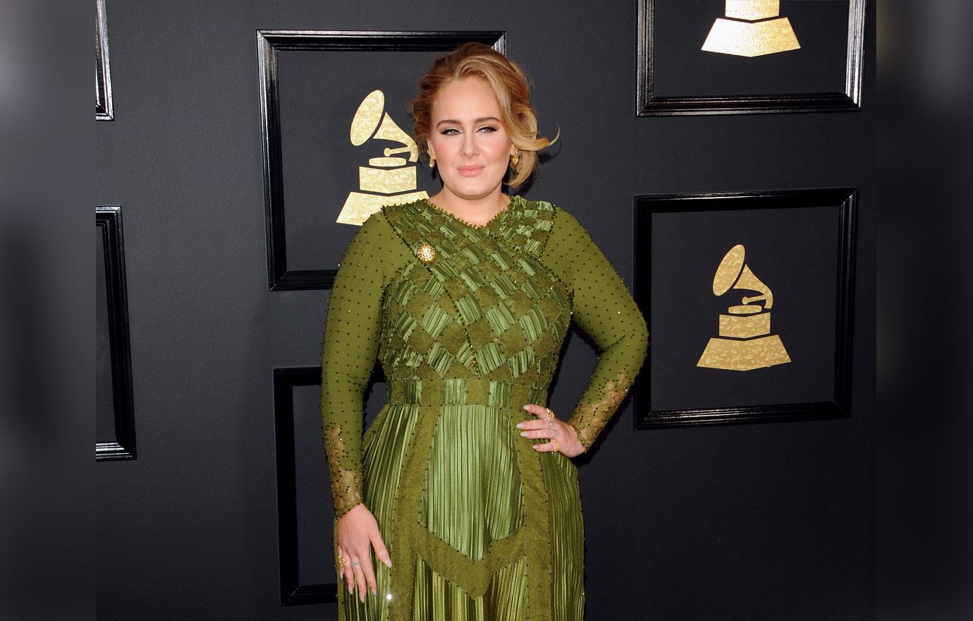 Adele Shows Off Toned Figure In Activewear Ensemble