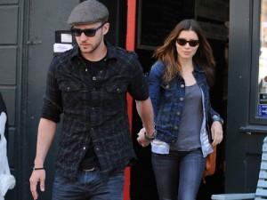 2010__05__1_biel_timberlake_050510 300&#215;225.jpg