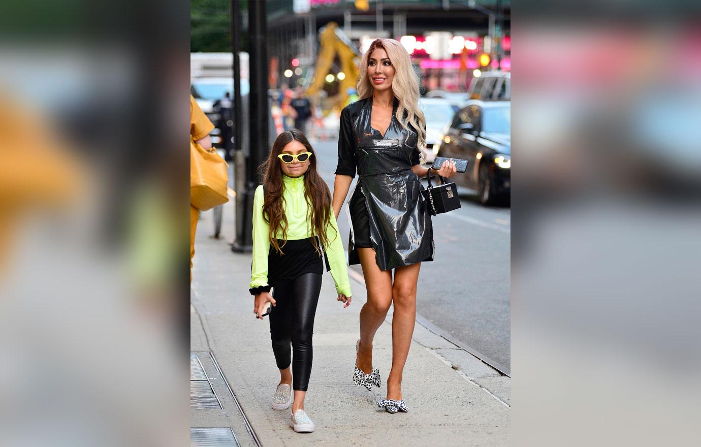 farrah-abraham-daughter-sophia-instagram-video-slammed-by-fans-inappropriate