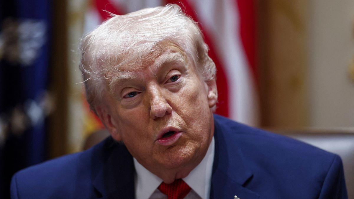 Photo of Donald Trump is the first president to receive the America First Award.