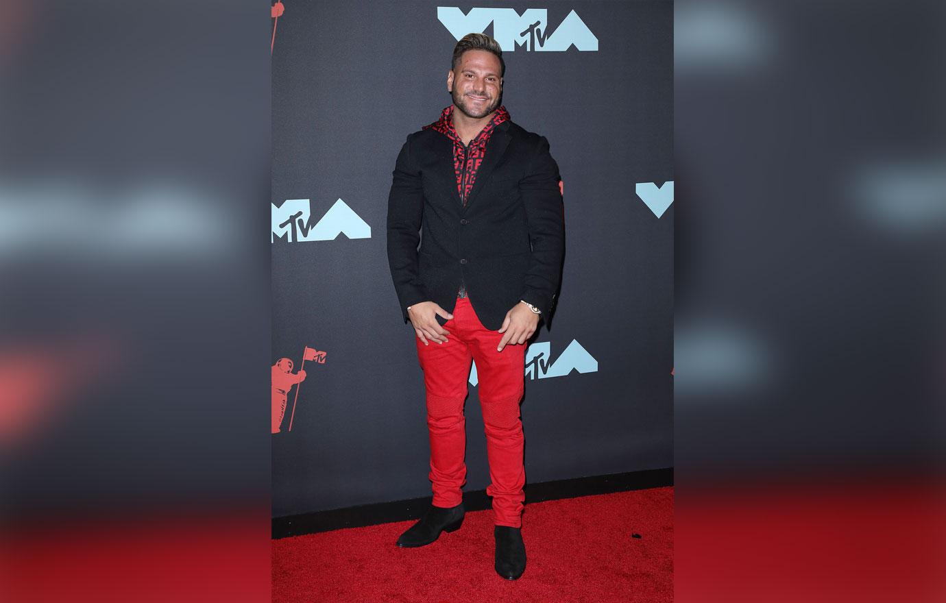 Ronnie Ortiz-Magro In Red Pants On Red Carpet Toxic Relationships