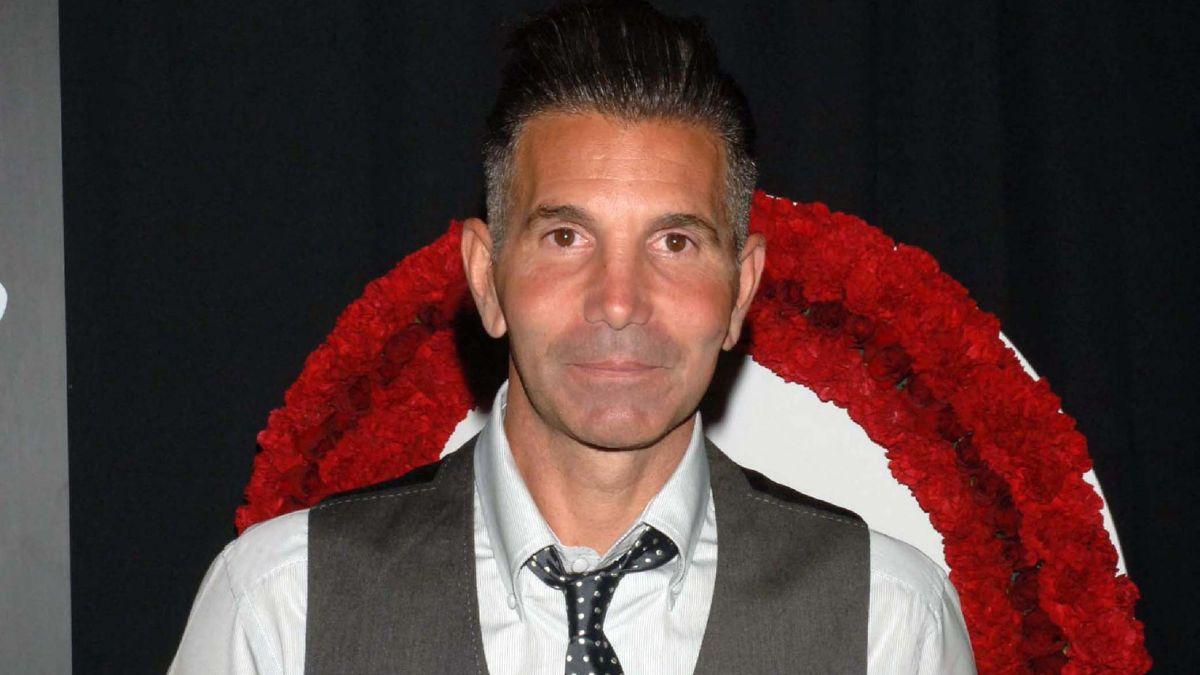 Image of Mossimo Giannulli was spotted grabbing coffee with Hannah Harrison.