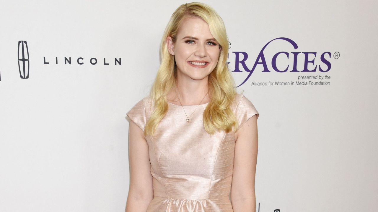 Photo of Elizabeth Smart 