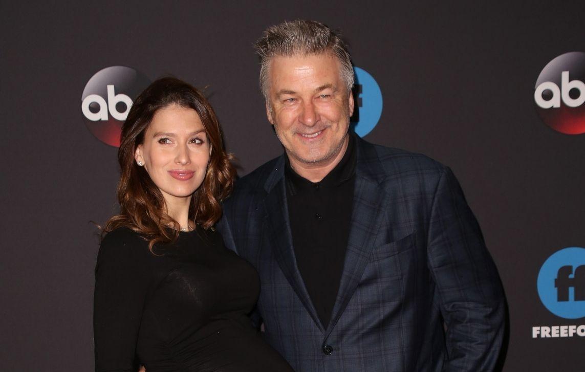 hilaria baldwin alec shushed her during labor