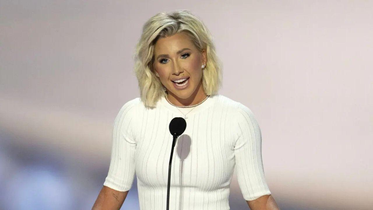 Photo of Savanah Chrisley explained that she's been dating Jason Galanis since July 2025.