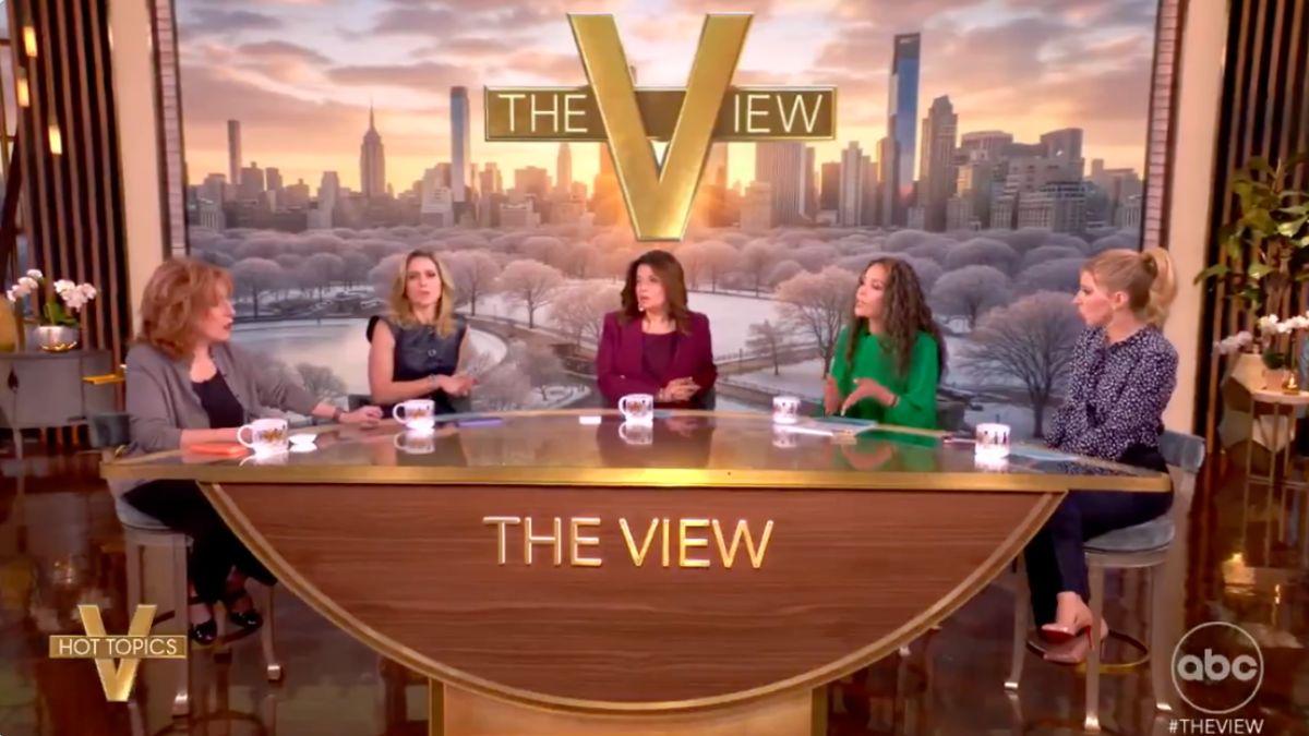 Photo of Ana Navarro hit back when Sara Eisen claimed the Jeffrey Epstein deposition was another 'scandal' for Hillary Clinton.