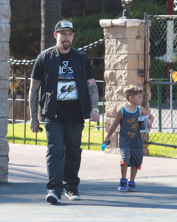 nicole richie joel madden family outing