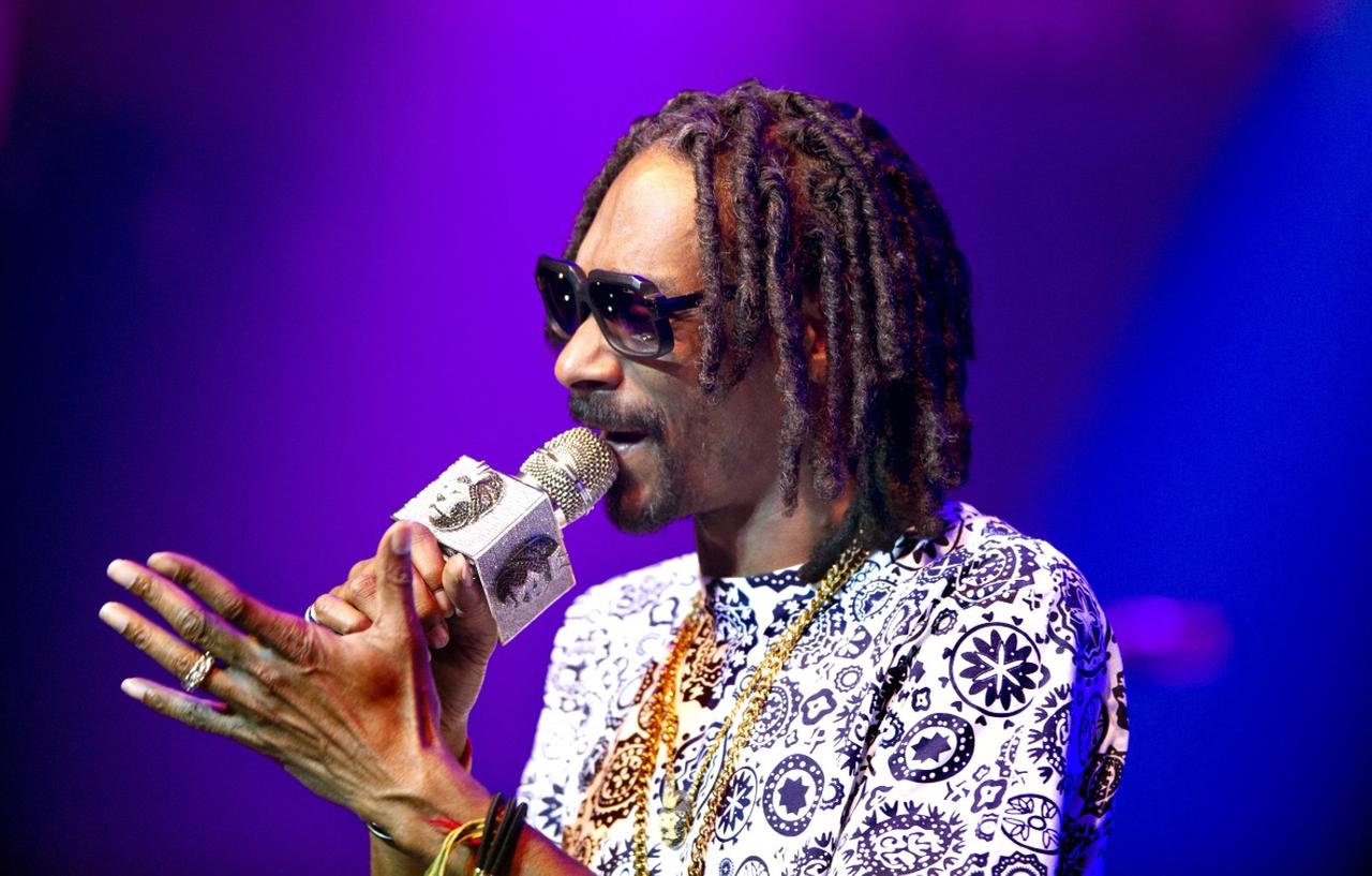 Snoop Dogg Turned Down OnlyFans Offer To 'Pull That Thang Out' Online