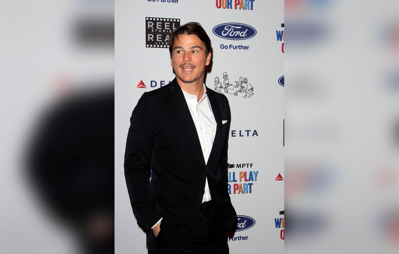 josh hartnett reveals that keeping hollywood at bay helped his mental health