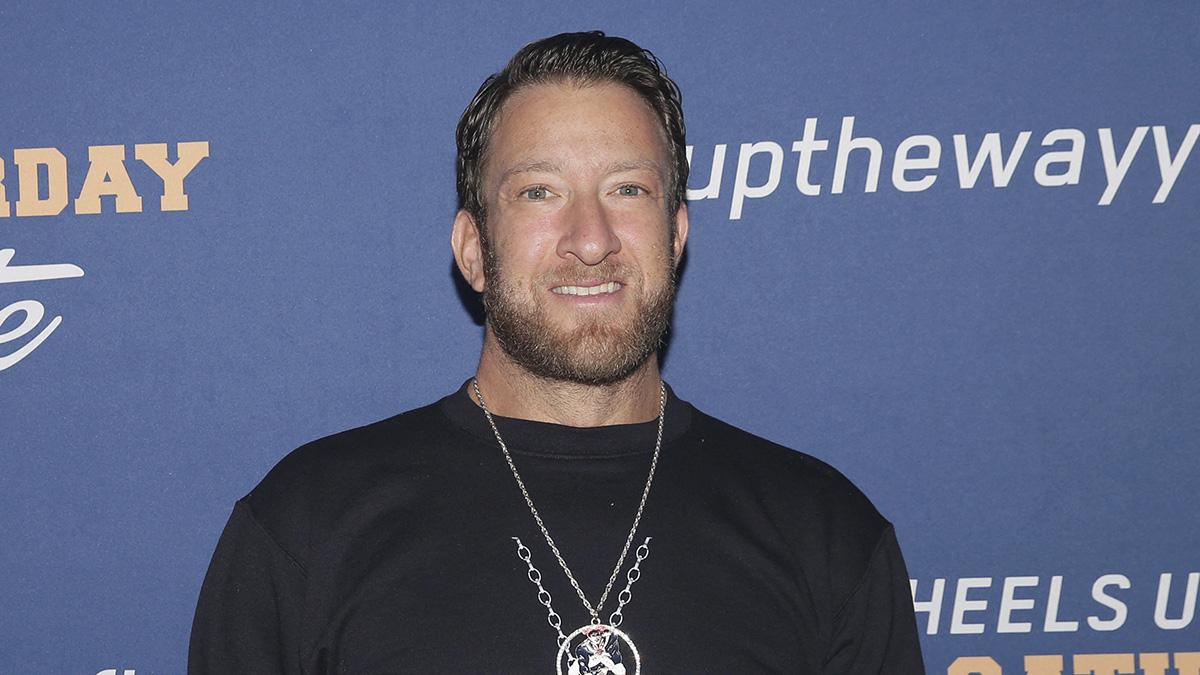 Photo of The Barstool Sports founder was mocked online for his political aspirations.
