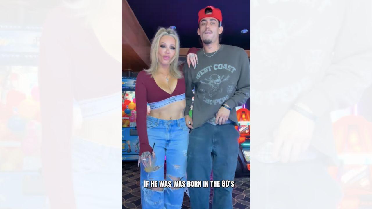 Image of Bunnie Xo and Dylan Wolf shared a smooch in the flirty clip. 