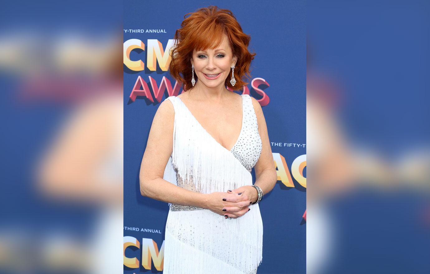 reba mcentire boyfriend divorce