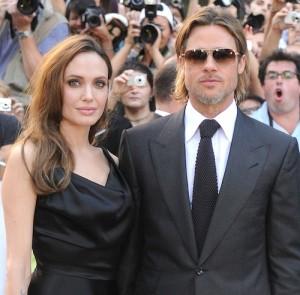 2011__10__Angelina_Jolie_Brad_Pitt_Oct_10 300×295.jpg