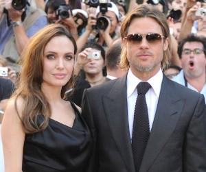 2011__10__Angelina_Jolie_Brad_Pitt_Oct_10 300×295.jpg