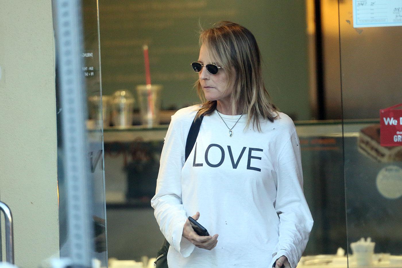 EXCLUSIVE: Helen Hunt brings love to Pinkberry in LA.