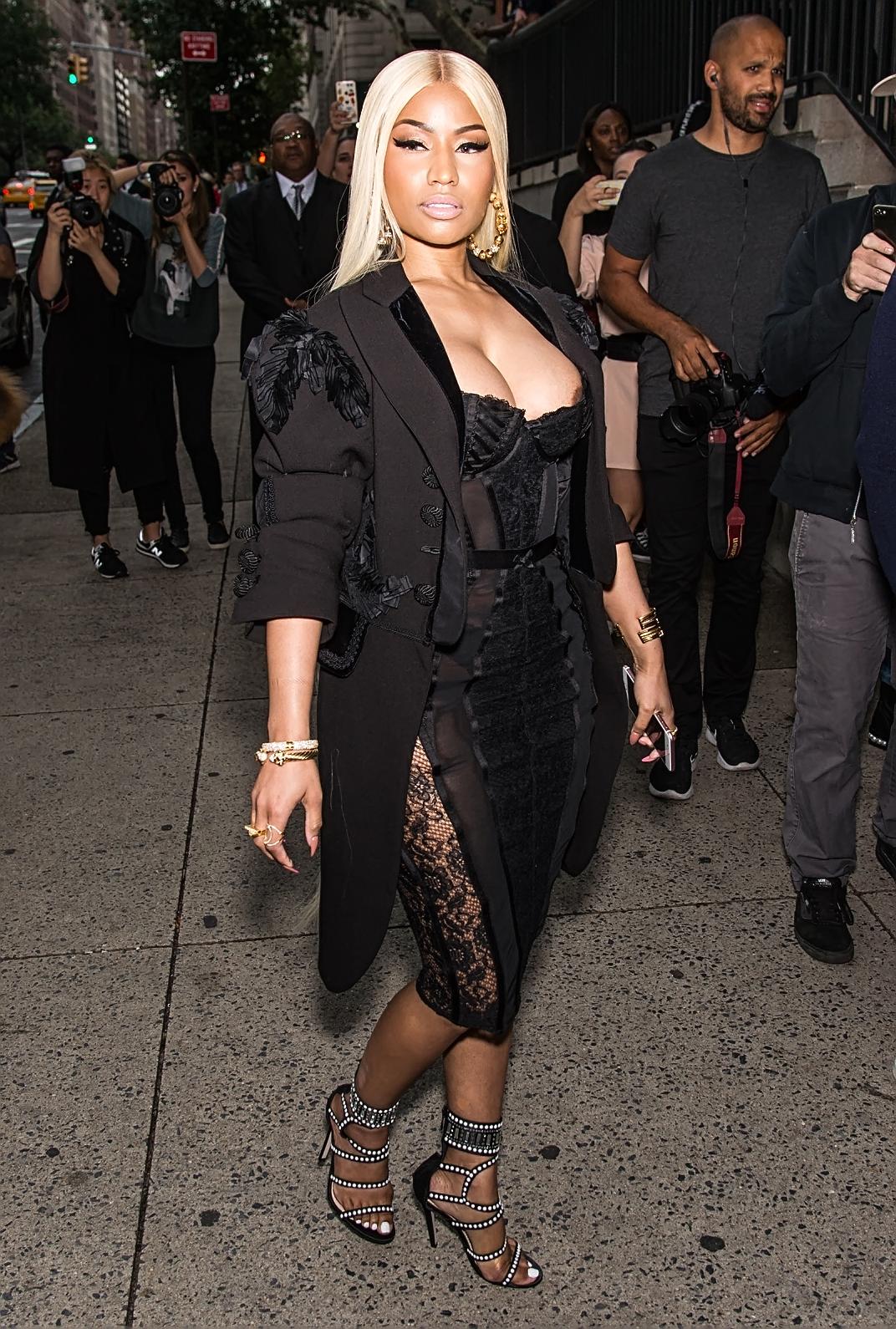 ** WARNING: Contains Nudity ** Nicki Minaj has wardrobe malfunction at Marc Jacobs Fashion Show in New York