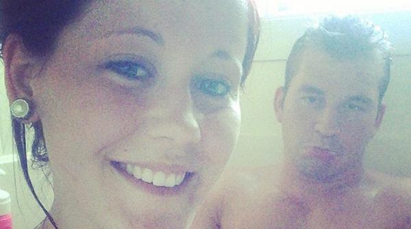 13 Naked Selfies of Teen Mom 2's Jenelle Evans in the Bath