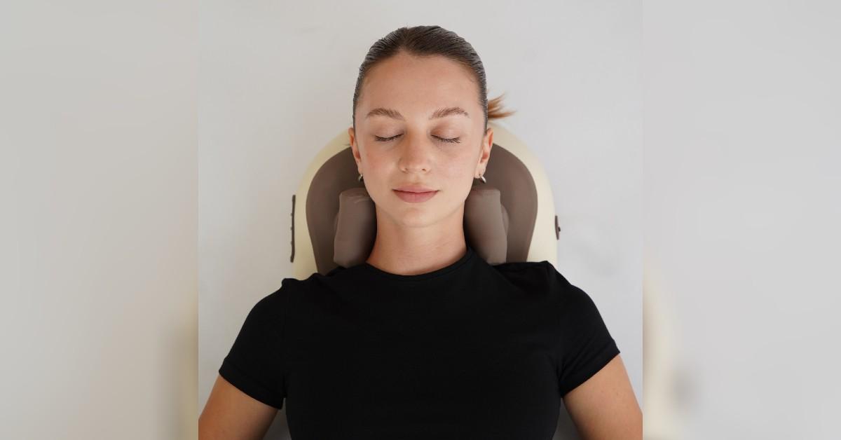facial puffiness reduction dermatologists test hizoos lymphatic drainage massage claims