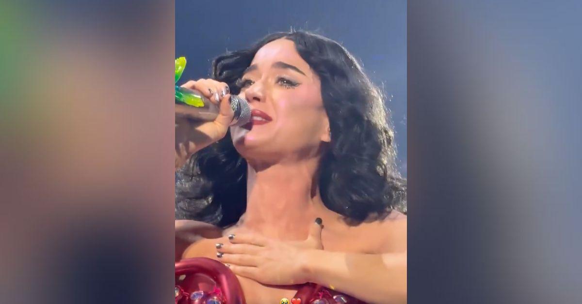 katy perry tears concert orlando bloom split