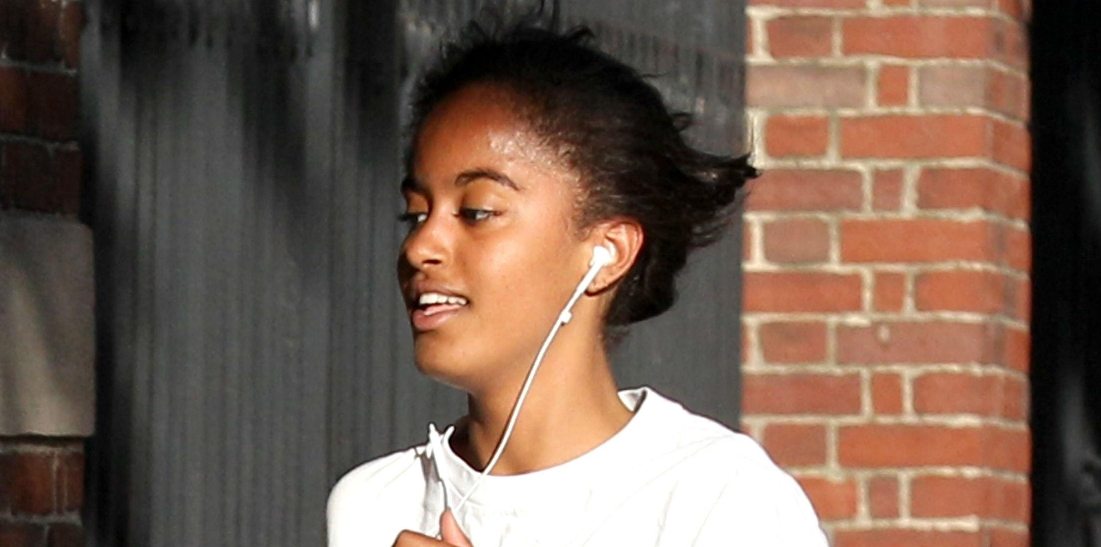 Malia Obama Jogs On Harvard Campus Photos hero