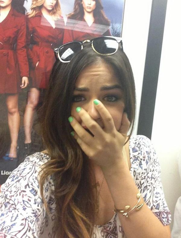 Lucy hale reaction pll