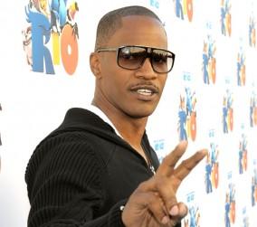 2011__02__jamie_foxx_feb11 284×300.jpg