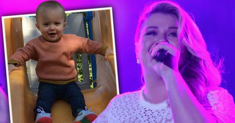 Kelly clarkson pregnant second chlld boy