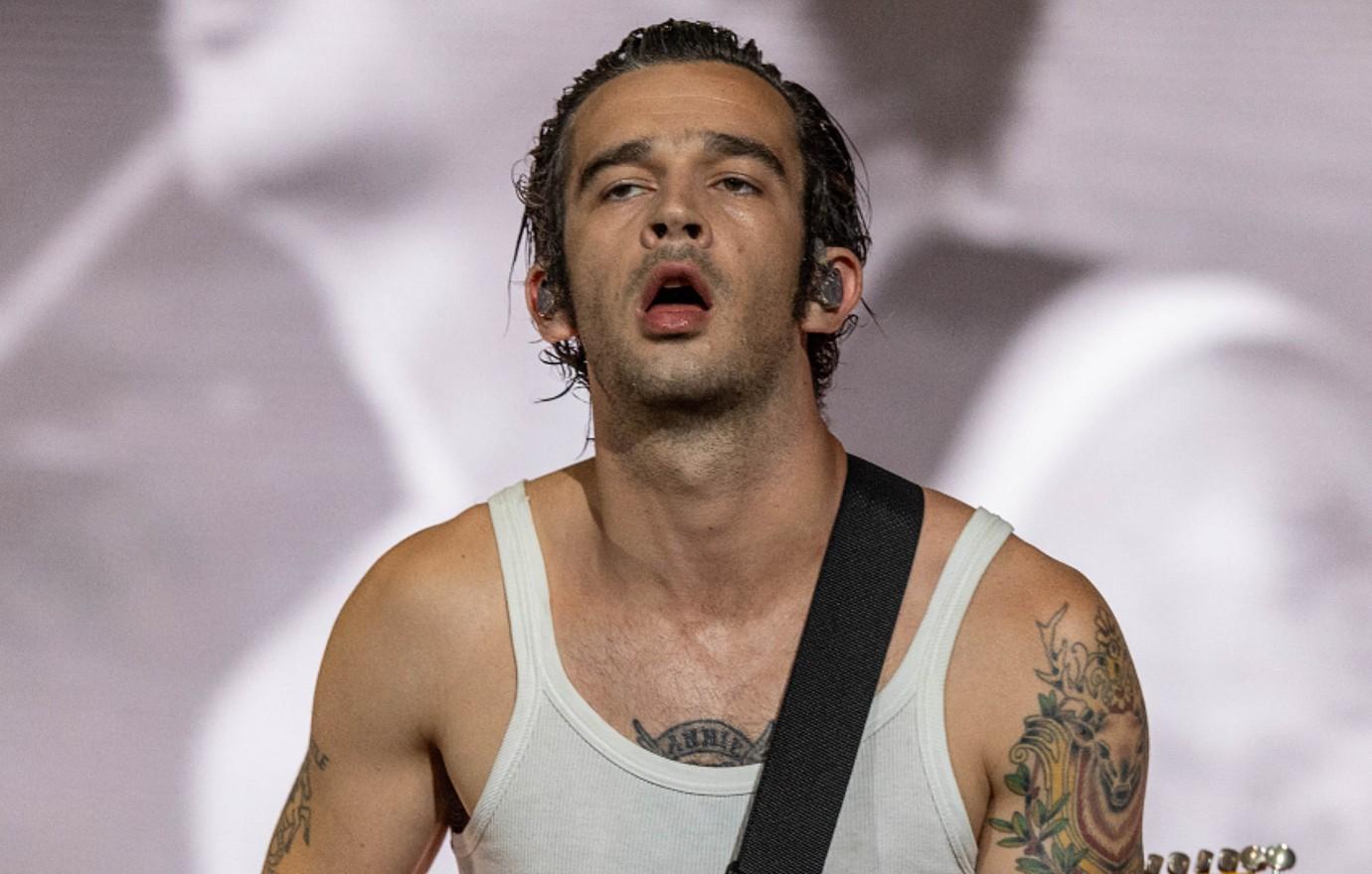 matty healy apologizes threats slap azealia banks charli xcx insult