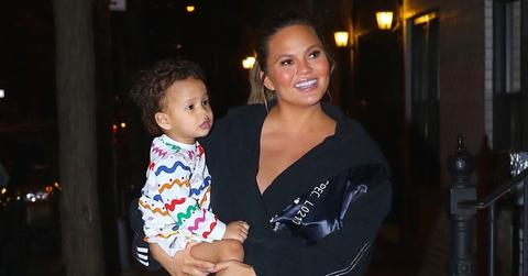 Chrissy teigen responds trolls