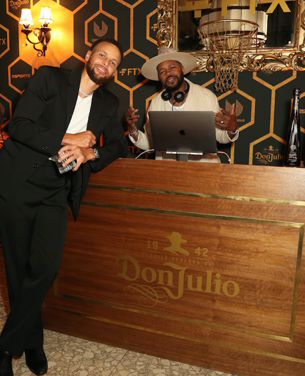 stephen curry continues his hosting duties by celebrating with tequila don julio  in the dj booth at his official after party presented by ftx unanimous media and talent resources sports