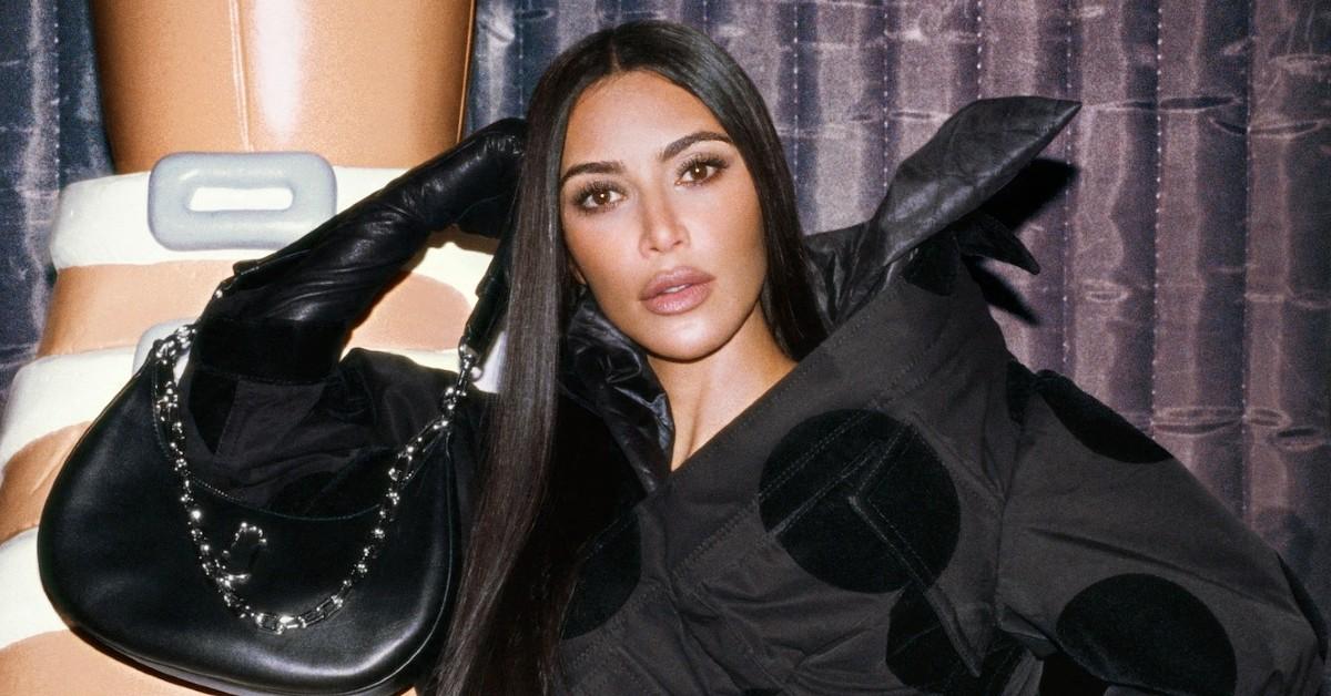 Kim Kardashian sports blunt bob in new SKIMS campaign video - Good Morning  America