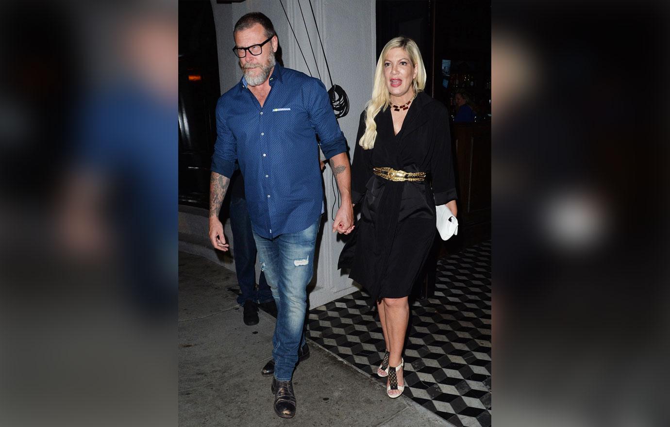 tori spelling shades dean mcdermott tumultuous marriage holding her back