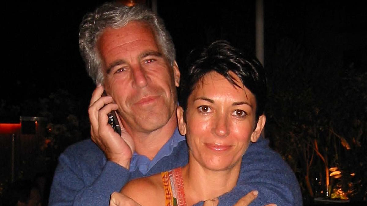 photo of Jeffrey Epstein and Ghislaine MAxwell. 