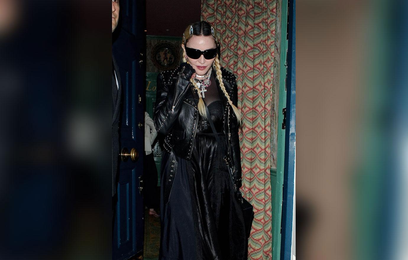 madonna kisses two women birthday italy