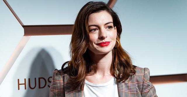 Anne Hathaway Denies Drinking Problem PP