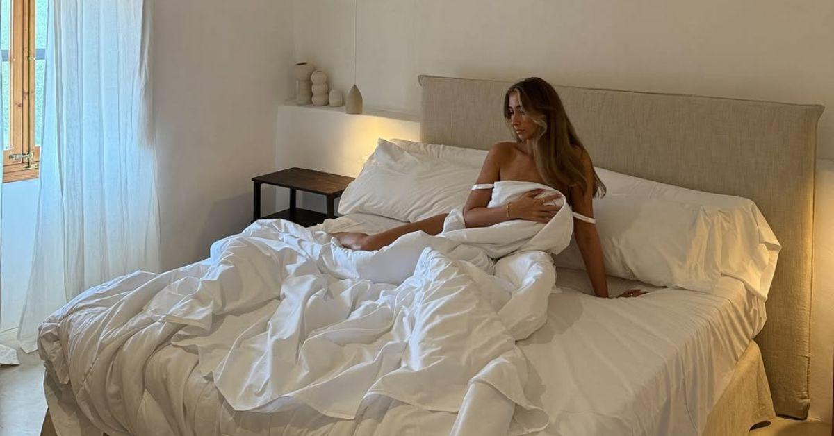 image of Adult content creator Lily Phillips claimed she set a record by sleeping with 1,113 men in one day.