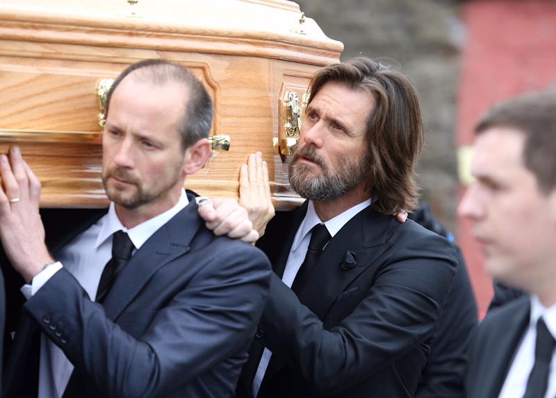 Jim Carrey Carries Late Girlfriend Cathriona White&#8217;s Casket At Funeral