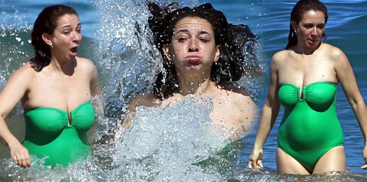 Maya Rudolph Laughs While Enjoying Hawaii Beach Date In Boob-Baring Bathing...