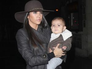 2010__10__Kardashian_Oct12_301a 300×225.jpg