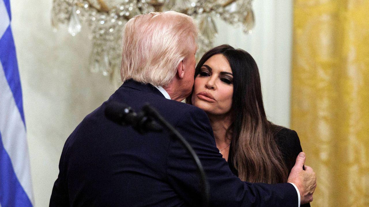 Photo of Donald Trump acted as if he barely knew Kimberly Guilfoyle.