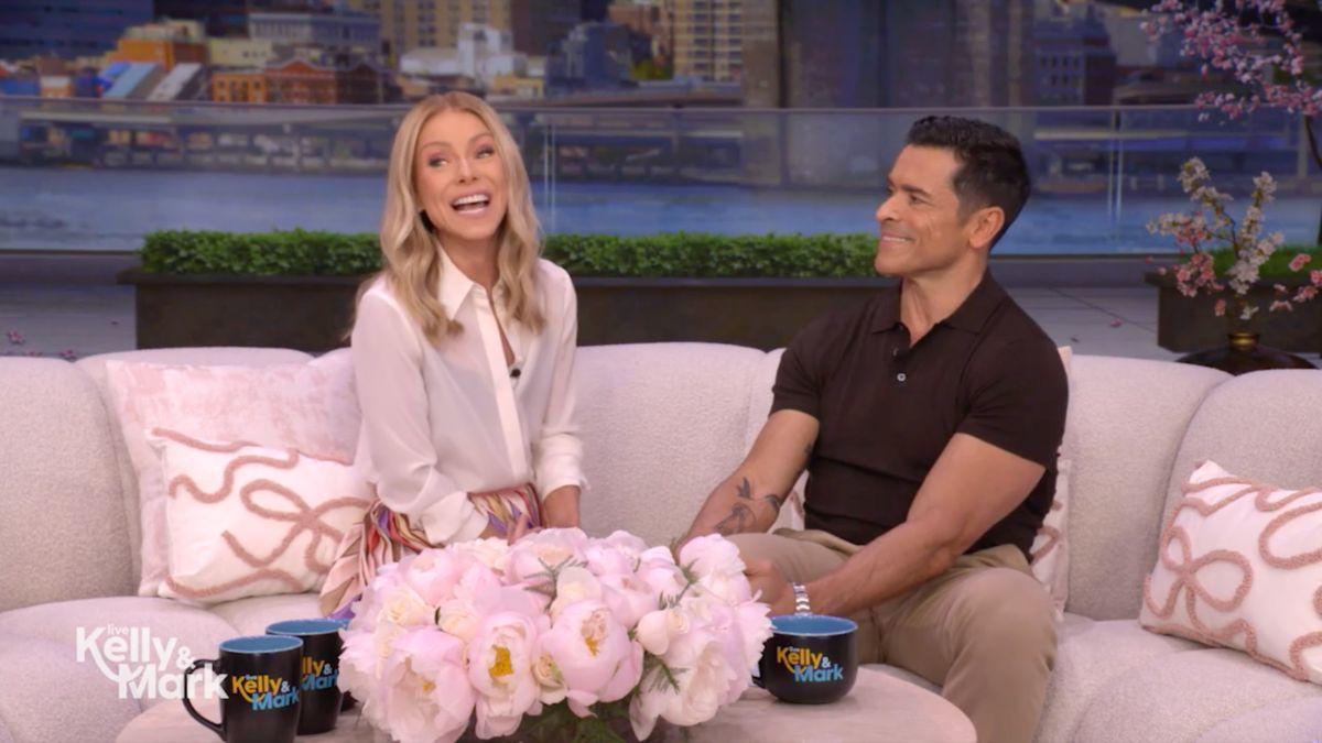 Image of Kelly Ripa and Mark Consuelos tied the knot in 1996.