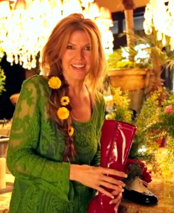 Kimberly Friedmutter's flower arrangement tips