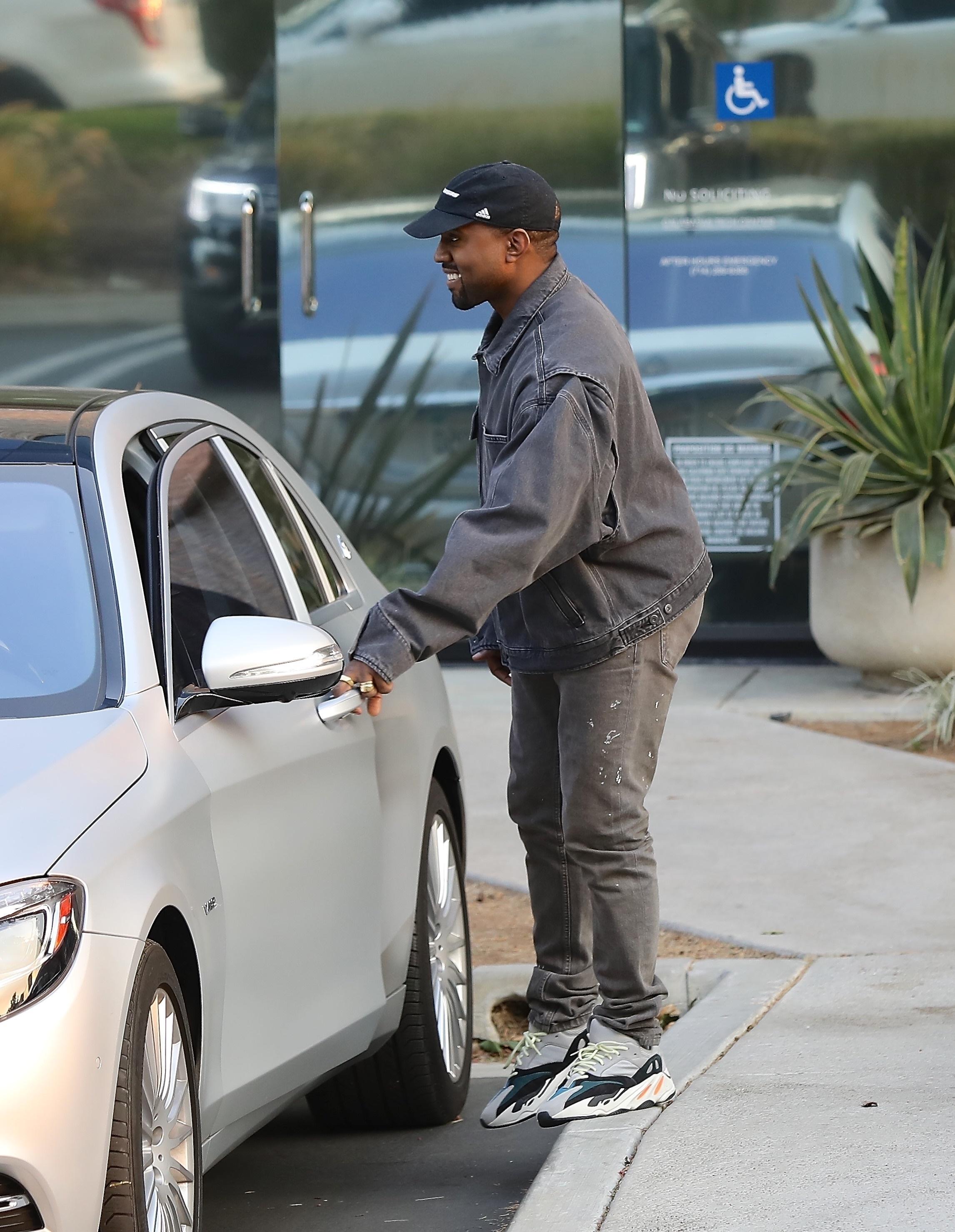 Kanye West and Rick Rubin leave Kanye&#8217;s office