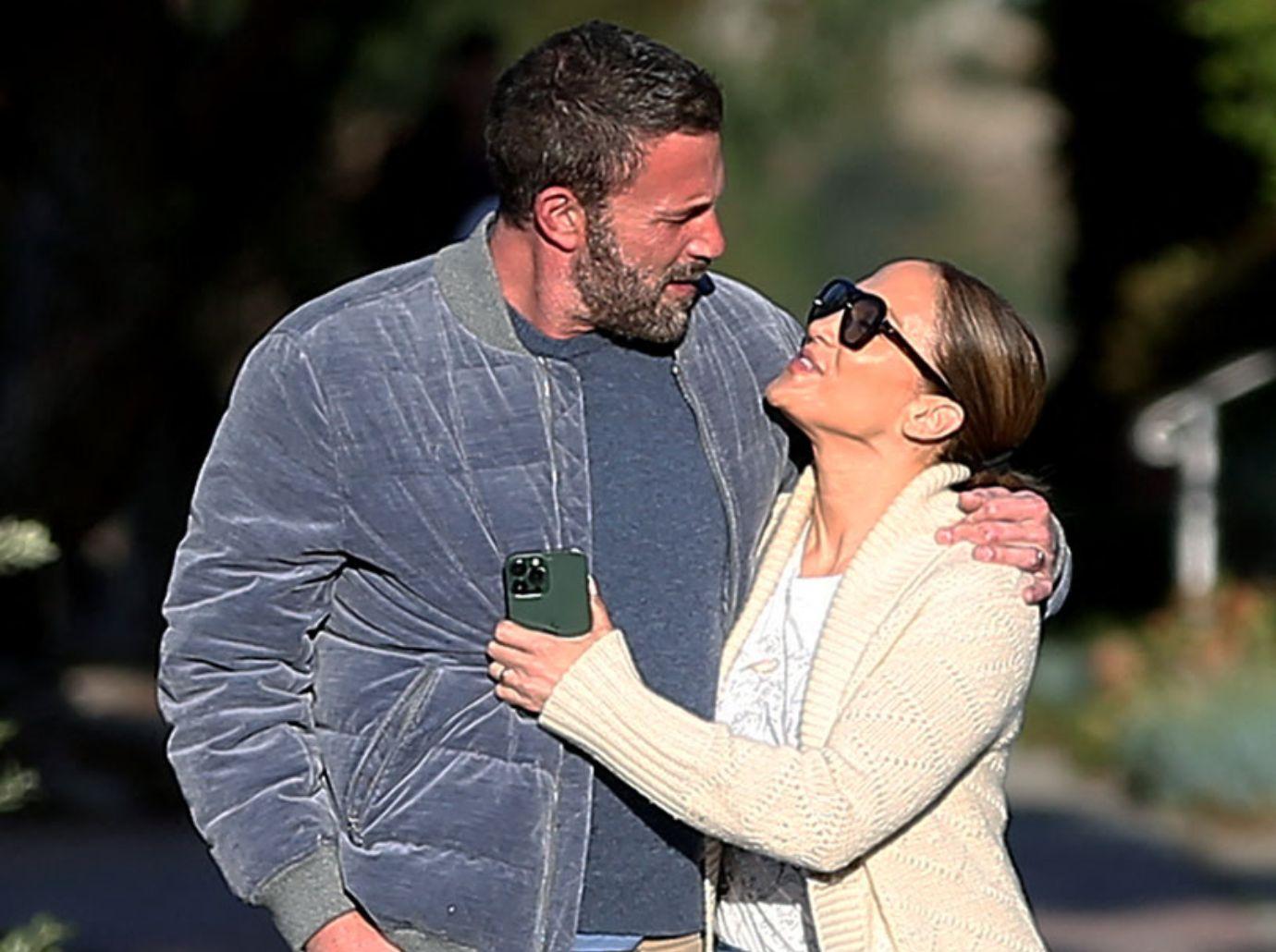 ben affleck supporting jennifer lopez criticism