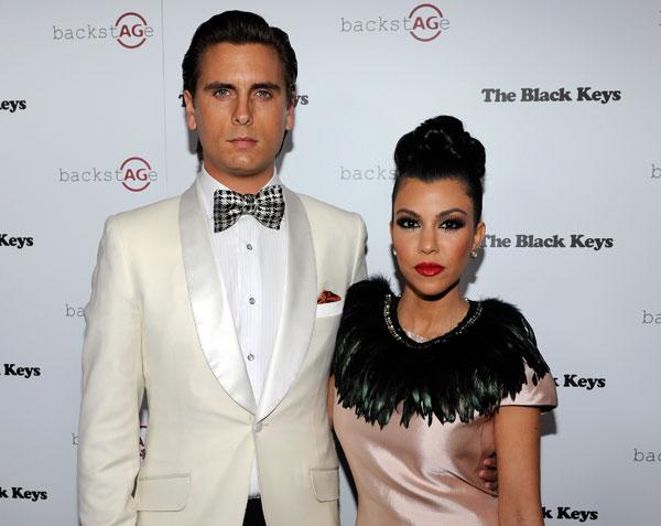 Kourtney kardashian parties scott disick