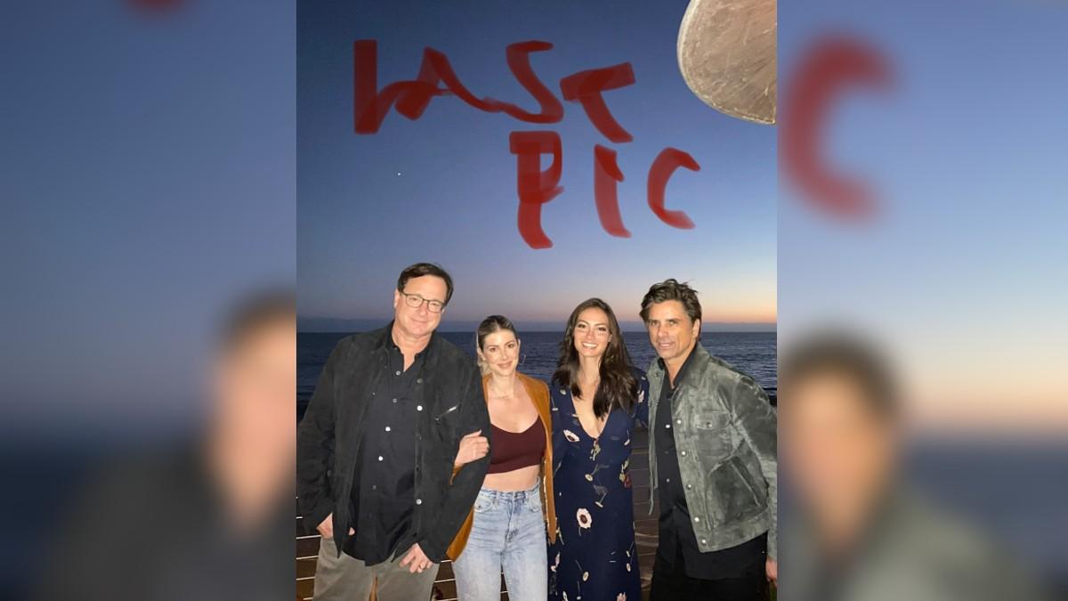 Photo of Bob Saget, Kelly Rizzo, Caitlin McHugh and Stamos