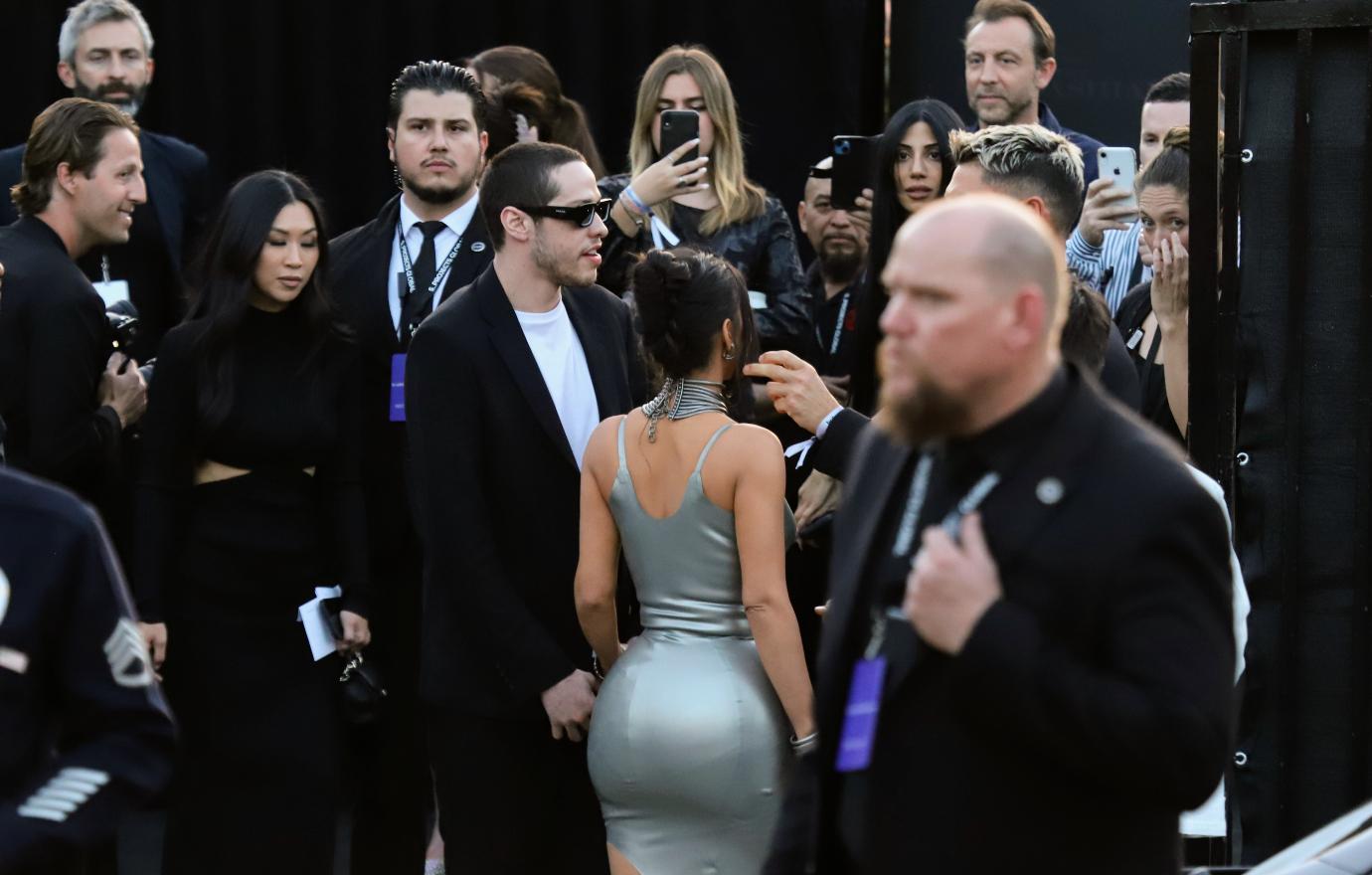 Kim Kardashian Dines with Jeff Bezos' Fiancée Lauren Sánchez at NYFW –  SheKnows