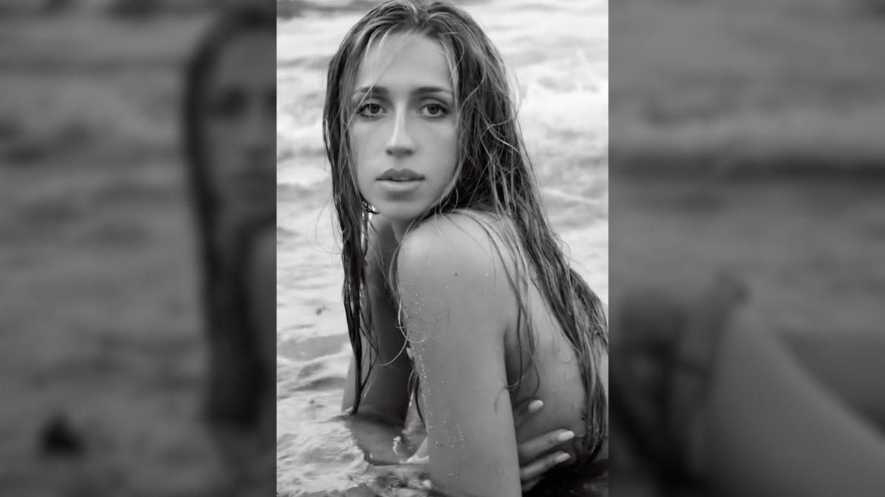 Image of Tate McRae kept her glam minimal for the steamy shoot. 